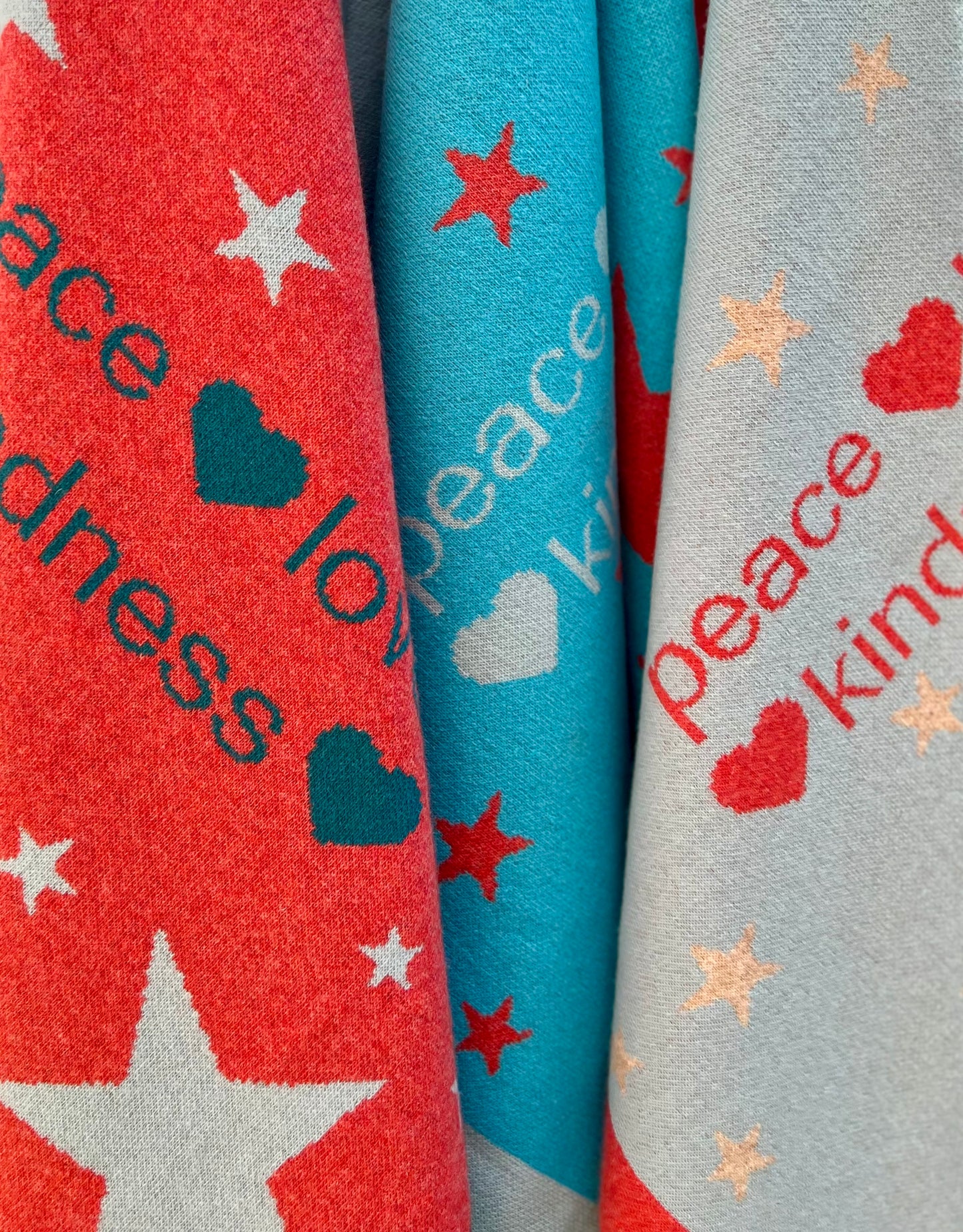 Moncur Knitwear Scottish 'Wee Star' beautifully soft and contemporary Lambswool Baby Blanket. Made in Scotland