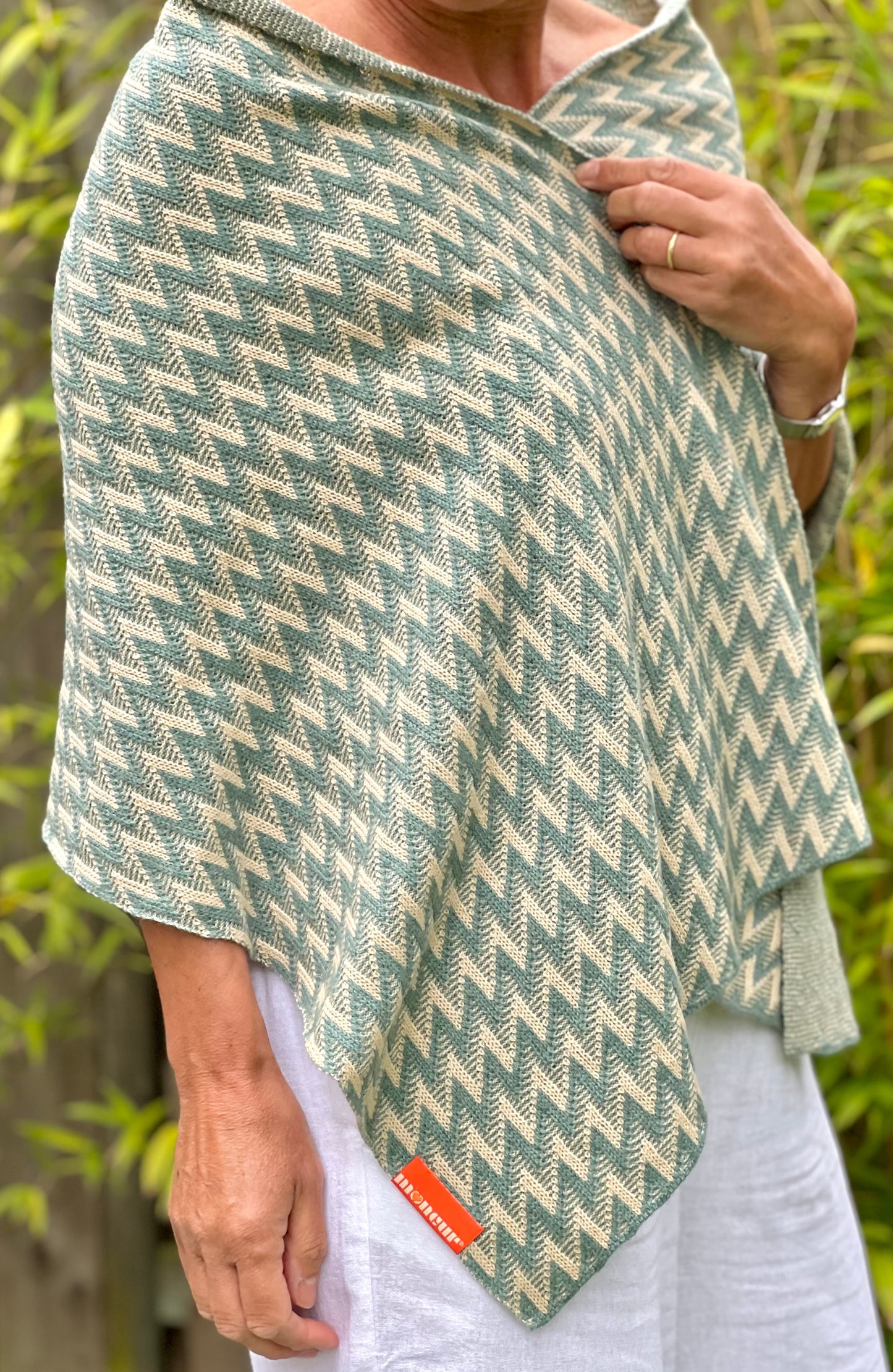 Moncur Knitwear Cashmere 'Ziggy Wrap'