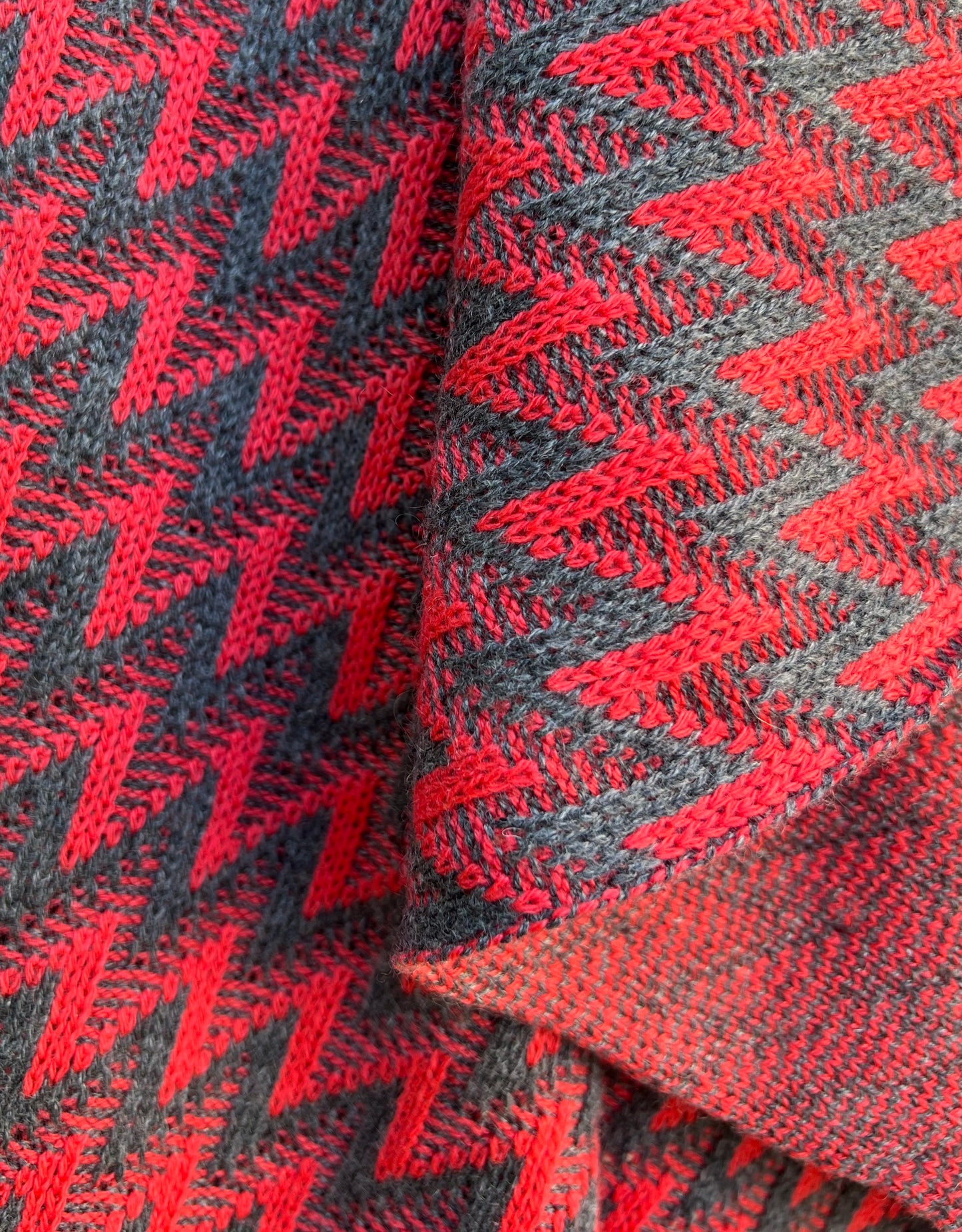 Moncur Knitwear Cashmere 'Ziggy Wrap'