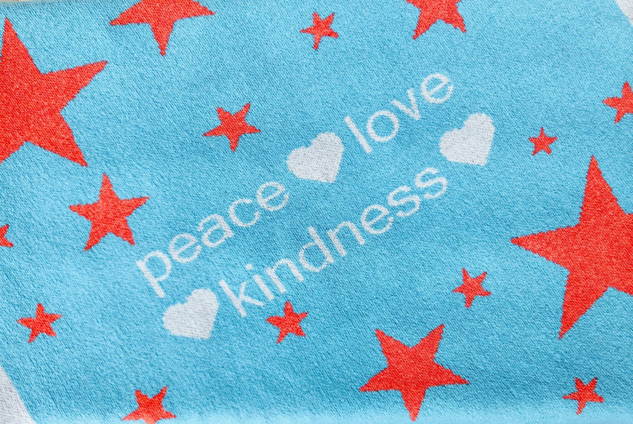 Moncur Knitwear Scottish 'Wee Star' beautifully soft and contemporary Lambswool Baby Blanket. Made in Scotland