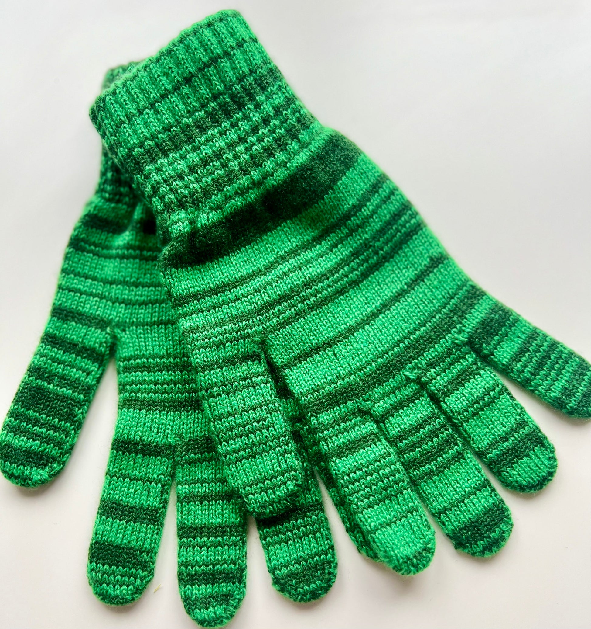 dark and light green random stripe mix cashmere full gloves made in Scotland -moncur knitwear