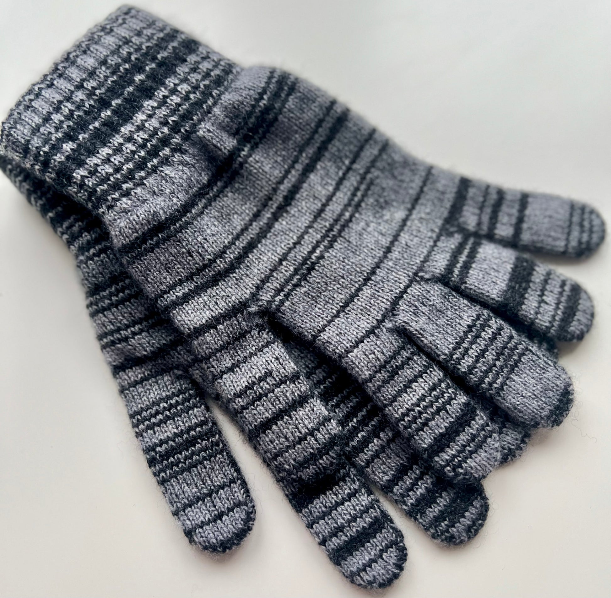 dark and light grey mix cashmere full gloves - moncur knitwear